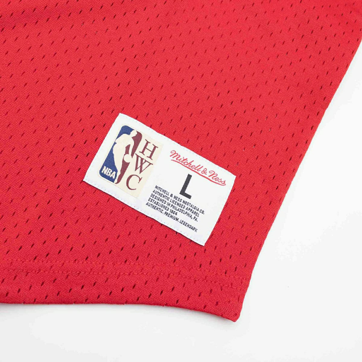 Chicago Bulls Unbeaten Mitchell & Ness NBA V-Neck Mesh Shirt Red Classic