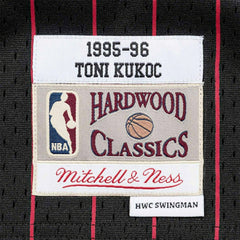Toni Kukoc #7 Chicago Bulls 1995-96 Mitchell & Ness Swingman NBA Jersey Pinstripe Taass for sale