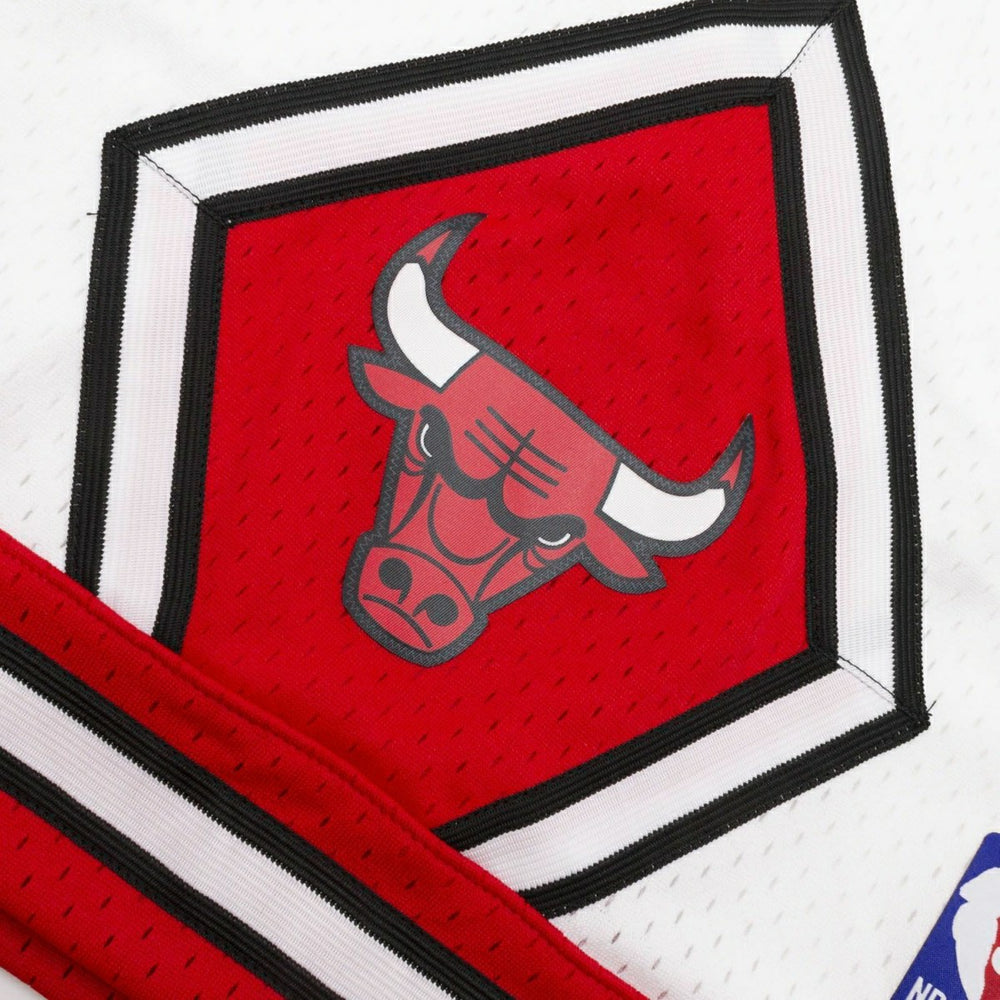 Chicago Bulls 1997-98 Mitchell & Ness Swingman NBA Shorts White Taass US