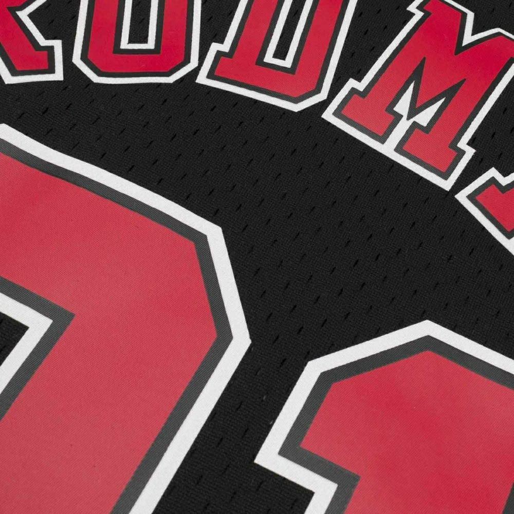 Dennis Rodman #91 Chicago Bulls 1997-98 Swingman NBA Jersey Black Classic