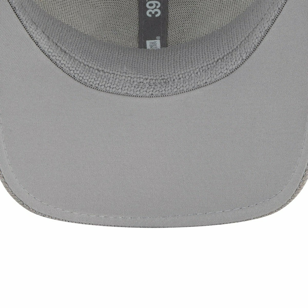 Cleveland Browns Gray 2021 NFL Sideline New Era 39THIRTY Flex Cap Lifestyle