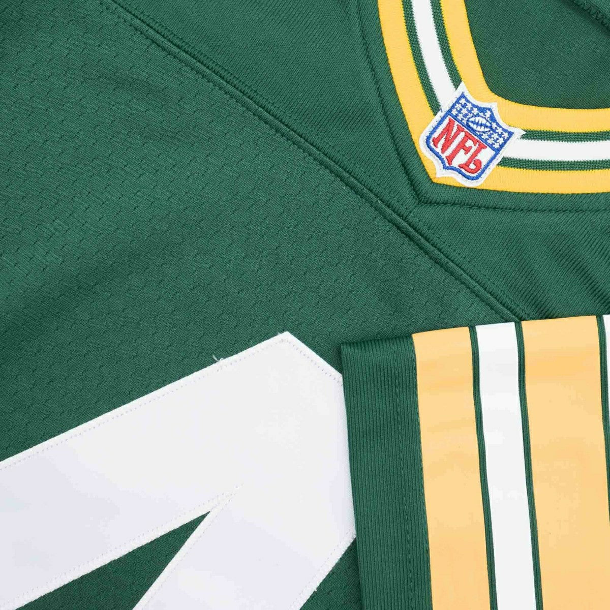 Brett Favre #4 Green Bay Packers Legacy Throwback NFL Jersey Green Lifestyle