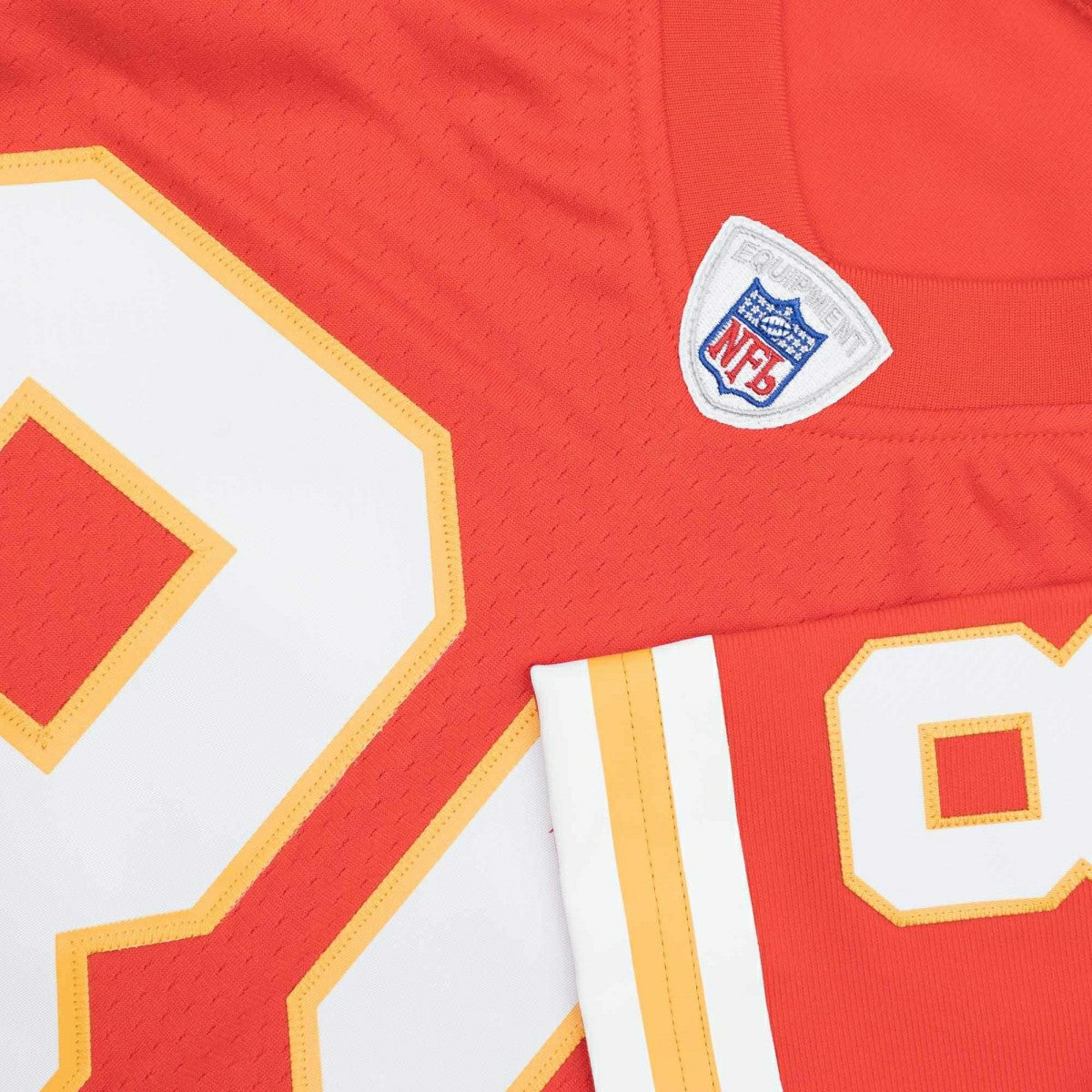 Tony Gonzalez #88 Kansas City Chiefs Mitchell & Ness Throwback NFL Jersey Red Classic