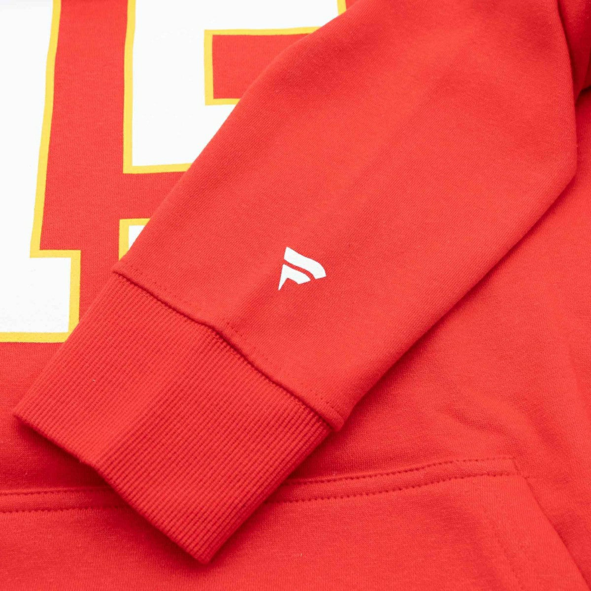 Patrick Mahomes #15 Kansas City Chiefs Player NFL Hoodie Red Lifestyle