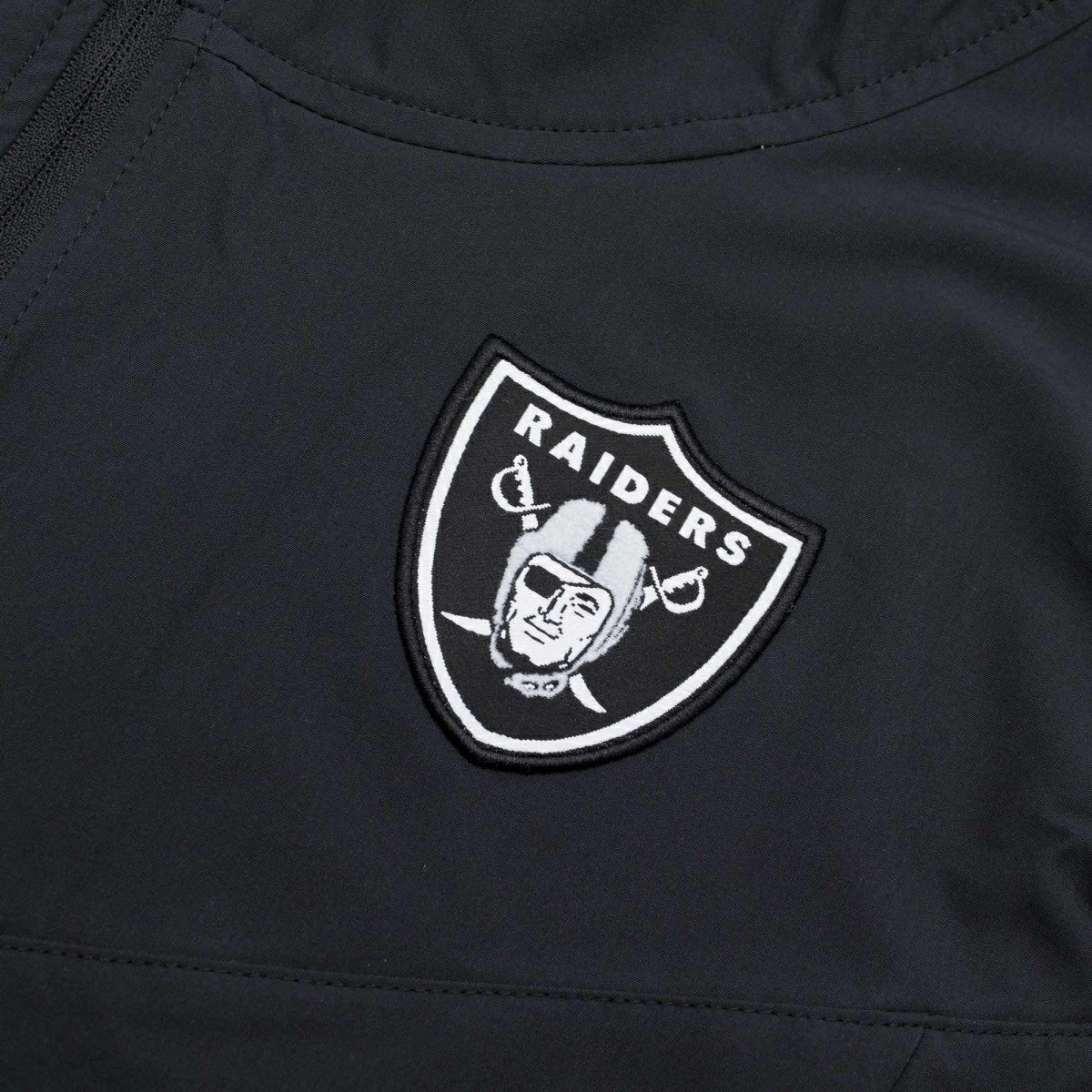 Las Vegas Raiders On-Field 2022 NFL Sideline Nike Lightweight Player Jacket Lifestyle