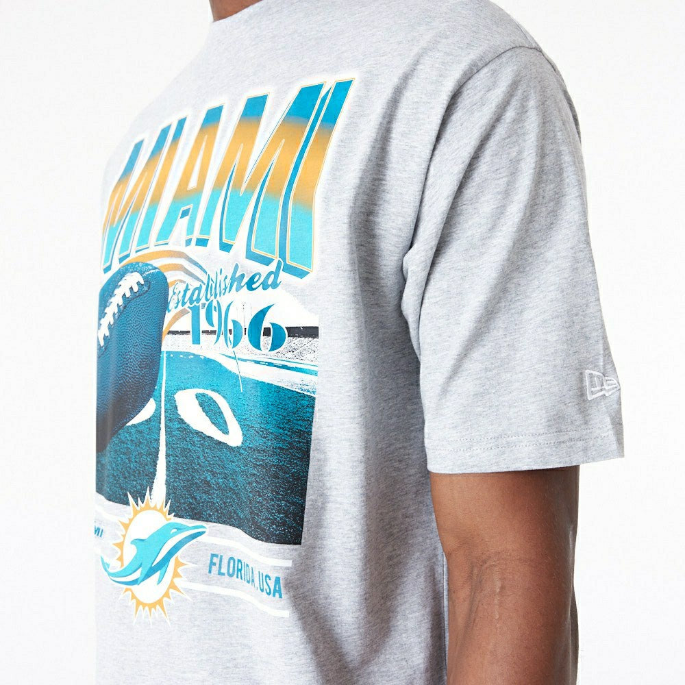 Miami Dolphins Field Graphic New Era Oversized NFL T-Shirt Taass US