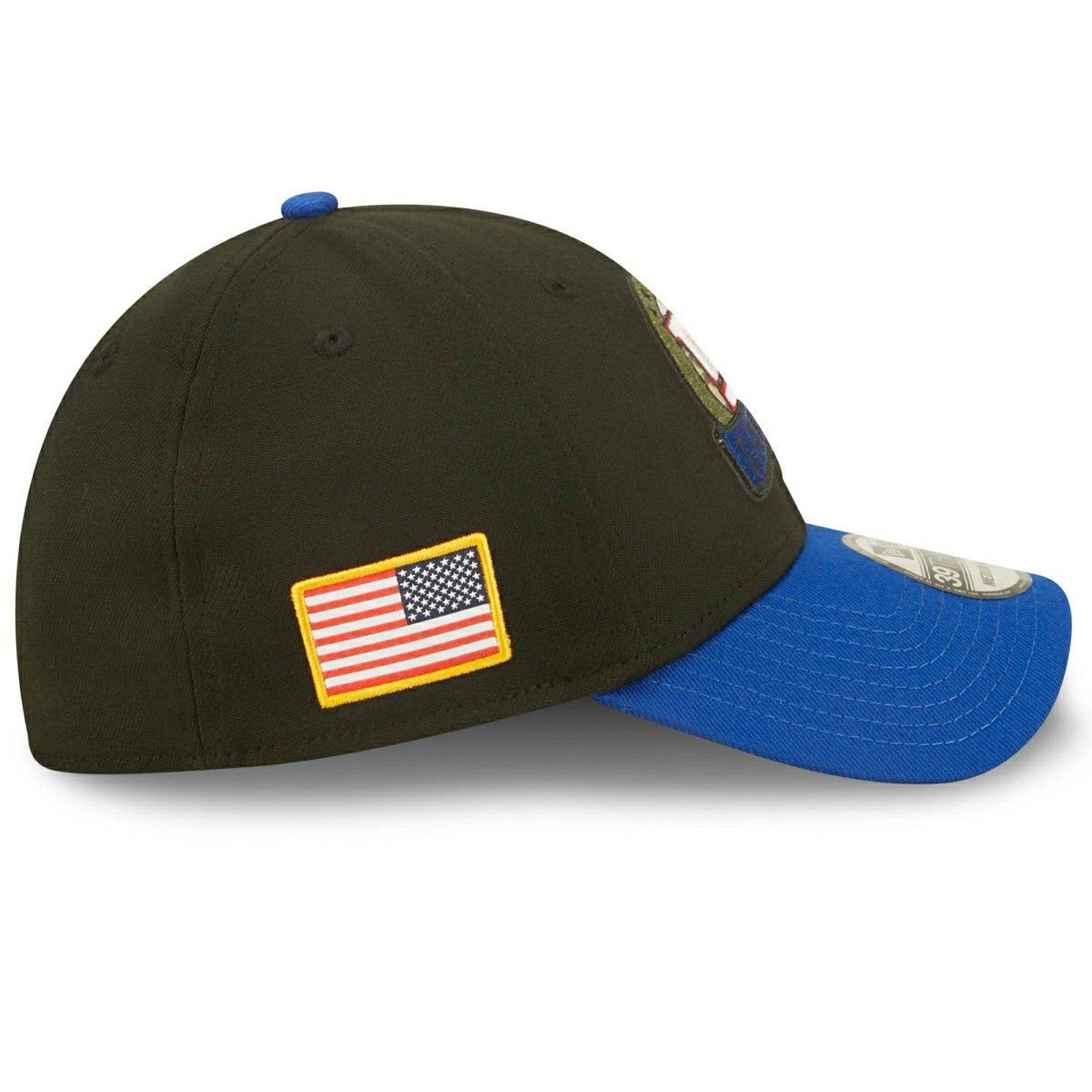 New York Giants 2022 NFL On-Field Salute to Service New Era 39THIRTY Flex Cap Lifestyle