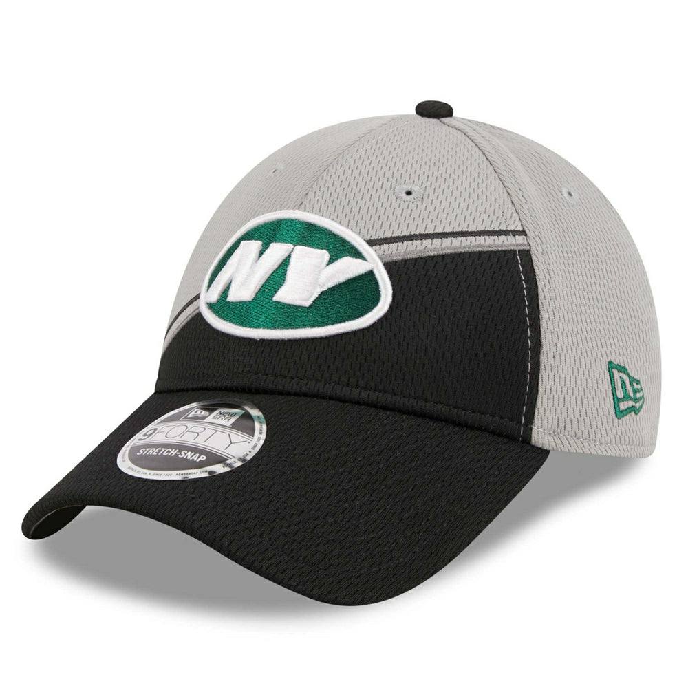 New York Jets Colorway 2023 NFL Sideline New Era Stretch-Snap 9FORTY Cap Gray Lifestyle