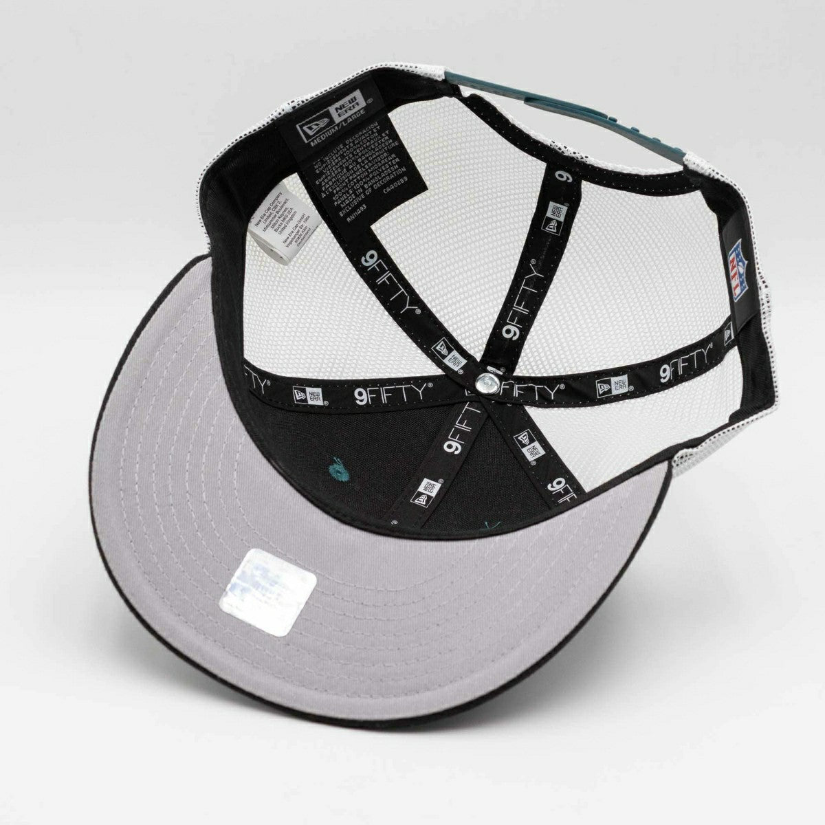 Philadelphia Eagles Patch Trucker New Era Low Profile 9FIFTY Snapback Cap Lifestyle