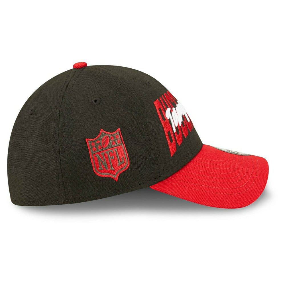 Tampa Bay Buccaneers Official 2022 NFL Draft New Era 39THIRTY Flex Cap Lifestyle