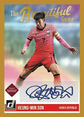2021/22 Panini Donruss Soccer Road to Qatar Hobby Box Lifestyle