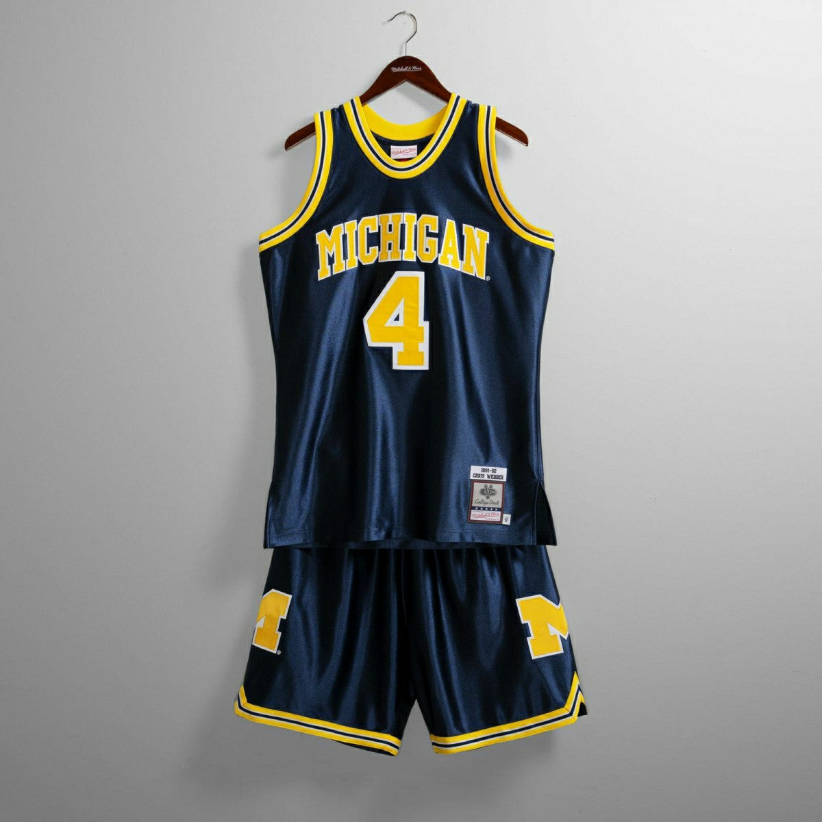 Chris Webber #4 Michigan Wolverines 1991-92 Authentic NCAA Jersey Navy Fashion