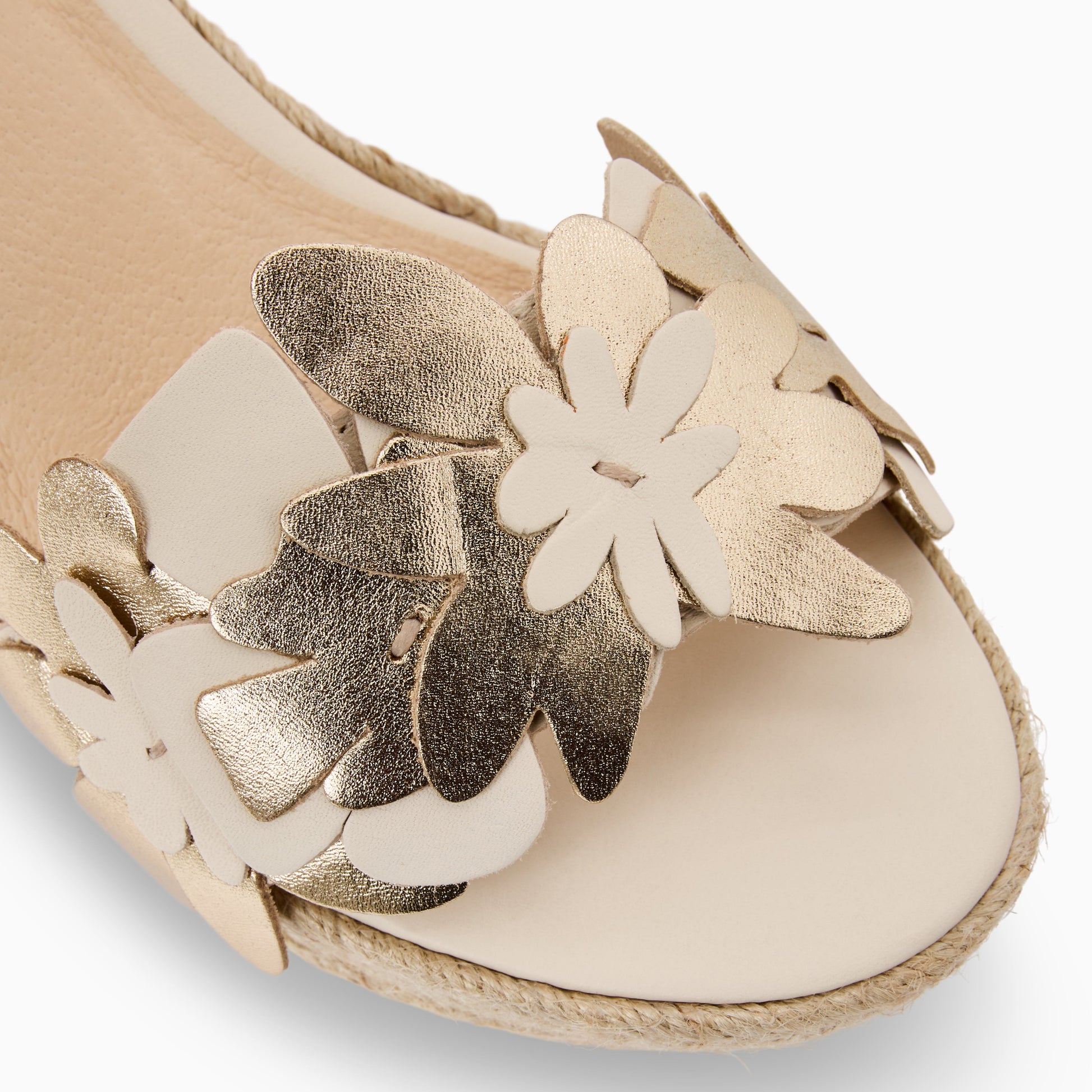 Talahi Flower Wedge Heel