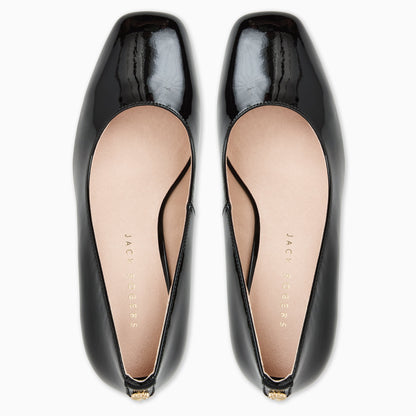 Lenora Pump