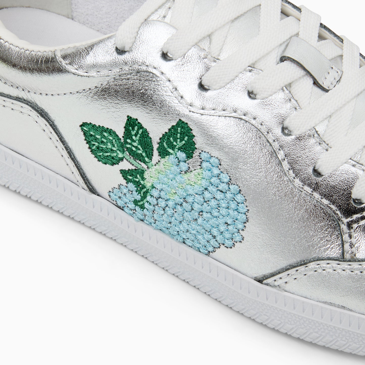 Embroidered Hydrangea Sneaker